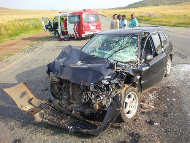 Four injured in truck collision on the R28 near Westonaria