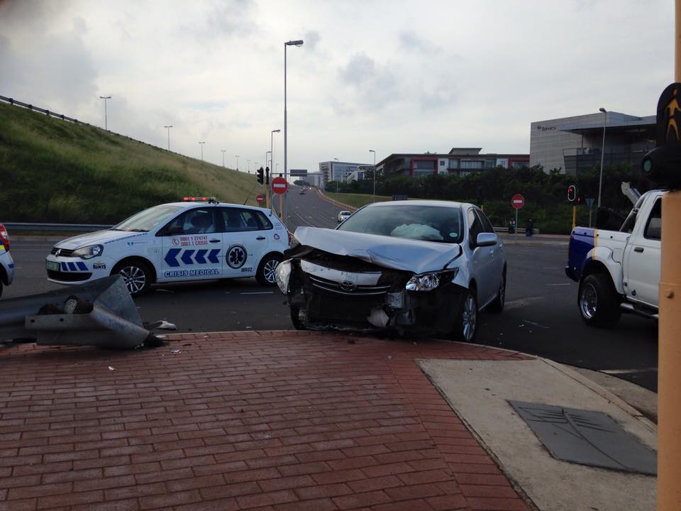 One injured after motor vehicle collision M41 La Lucia Ridge