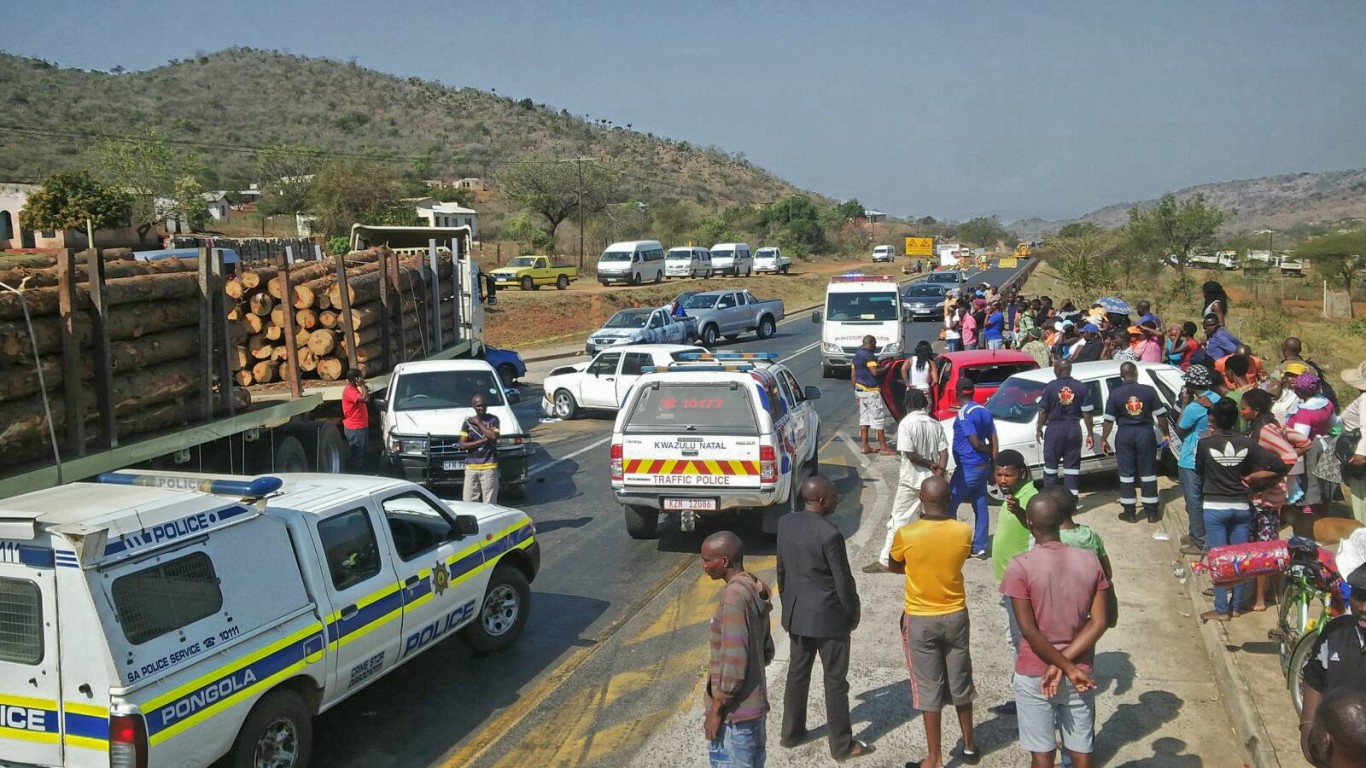 Truck collies with six vehicles at construction site