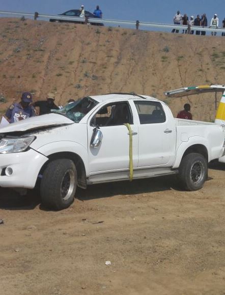 One killed and 3 injured as bakkie is driven off bridge on the N8 near Botshabelo