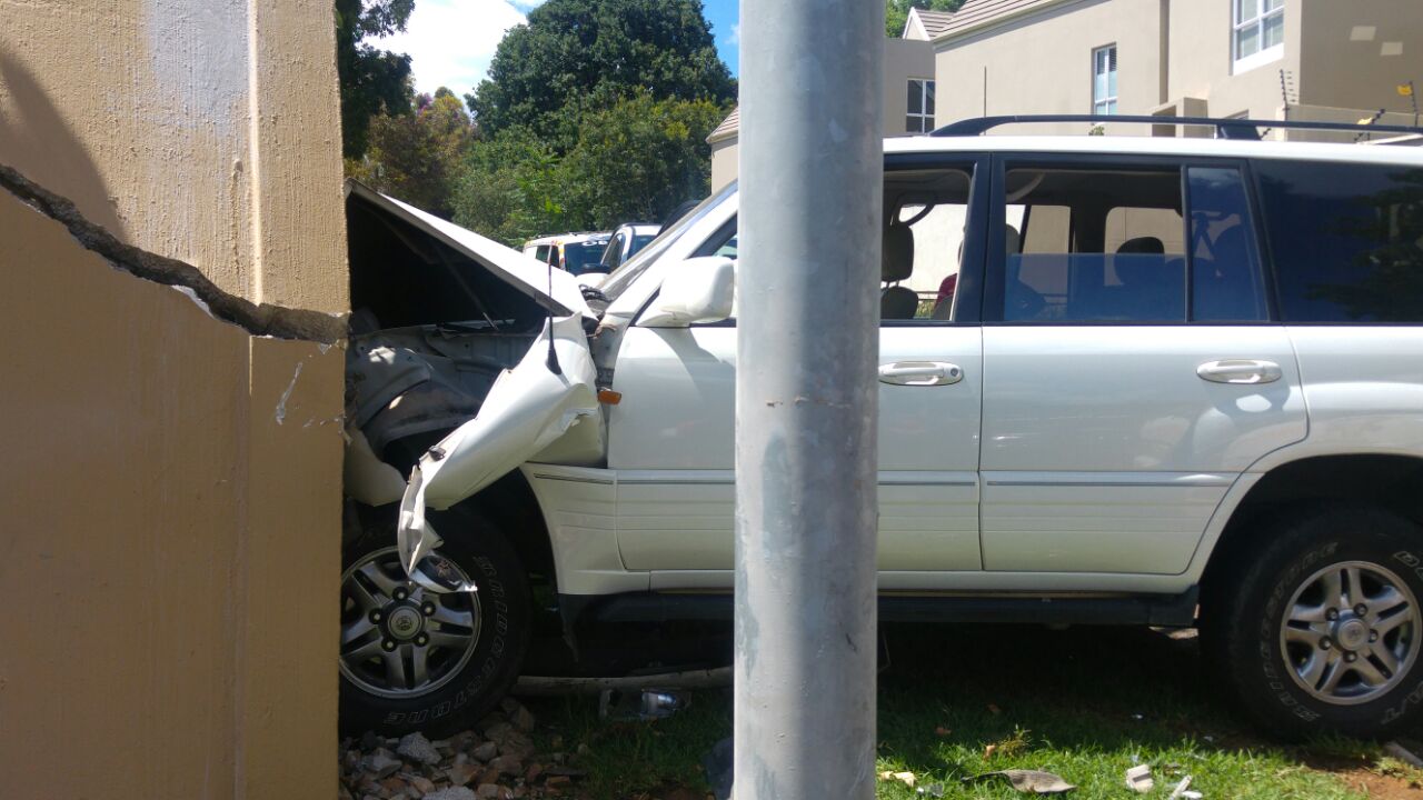 One injured in collision on Northumberland avenue in Craighall Park, Johannesburg.