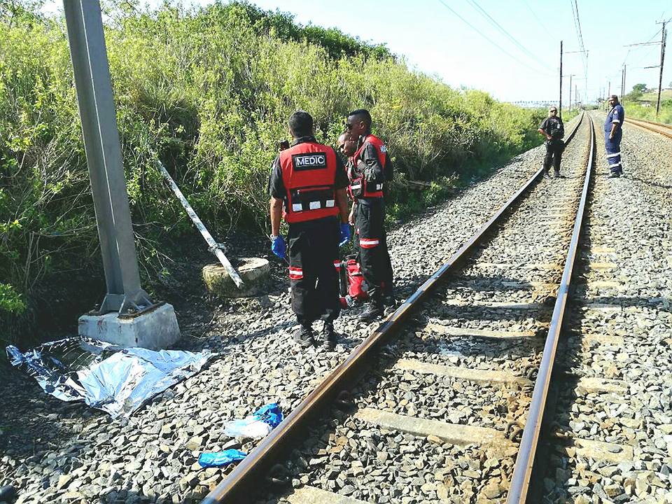 Drug dealing suspect killed in collision with train in Tongaat