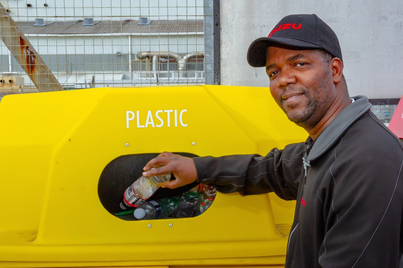 Isuzu Beats Plastic Pollution