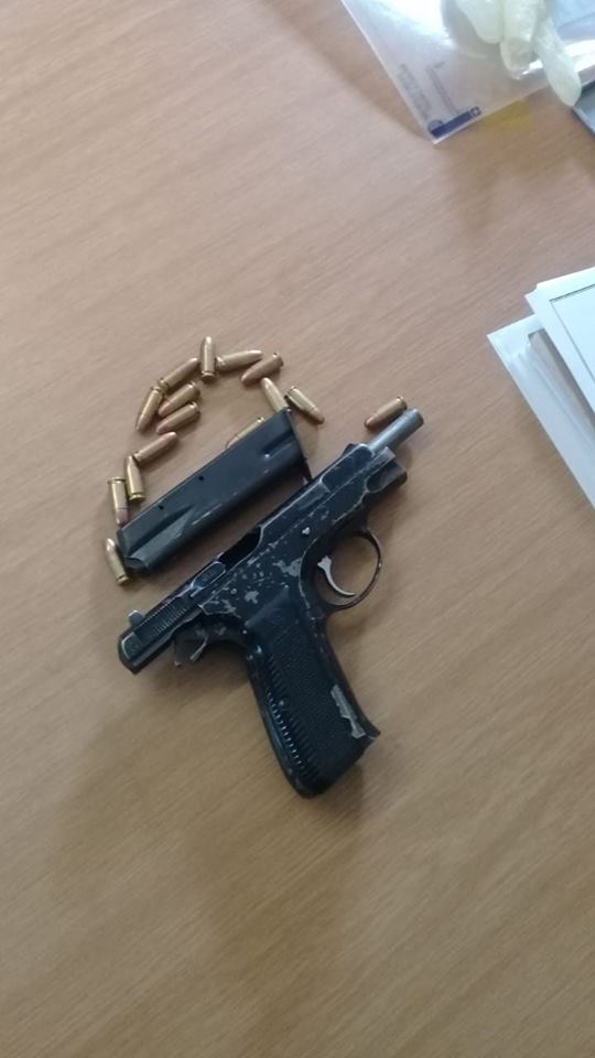 Suspect arrested with an unlicensed firearm in Khayelitsha