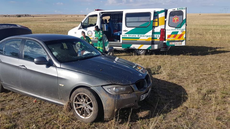 Three injured in rollover on the N1 Winburg to Ventersburg