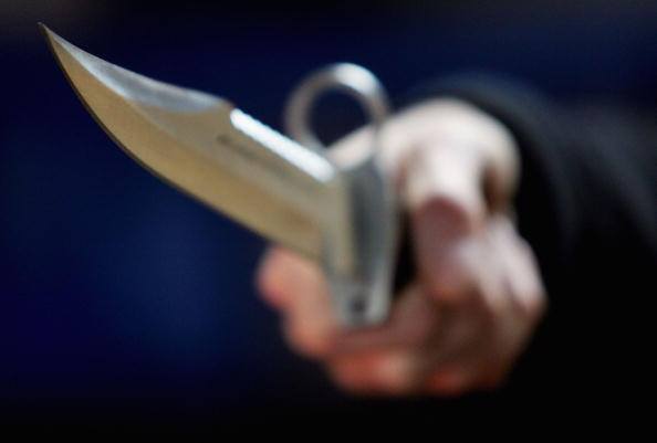 High school learner stabbed and robbed in Lotus Park