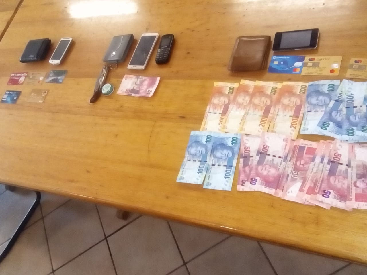 Three suspects arrested for fraud by undercover police from Thokoza SAPS