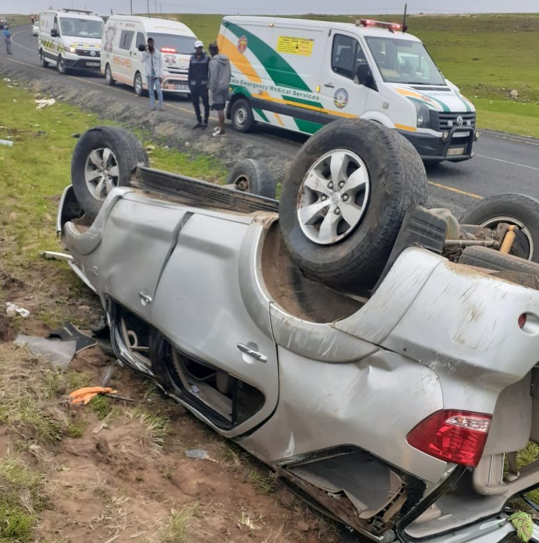 Two-vehicle collision leaves two injured near Harrismith