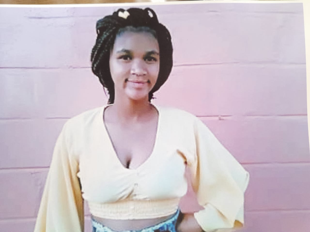 Assistance requested to help find a missing girl from Danielskuil