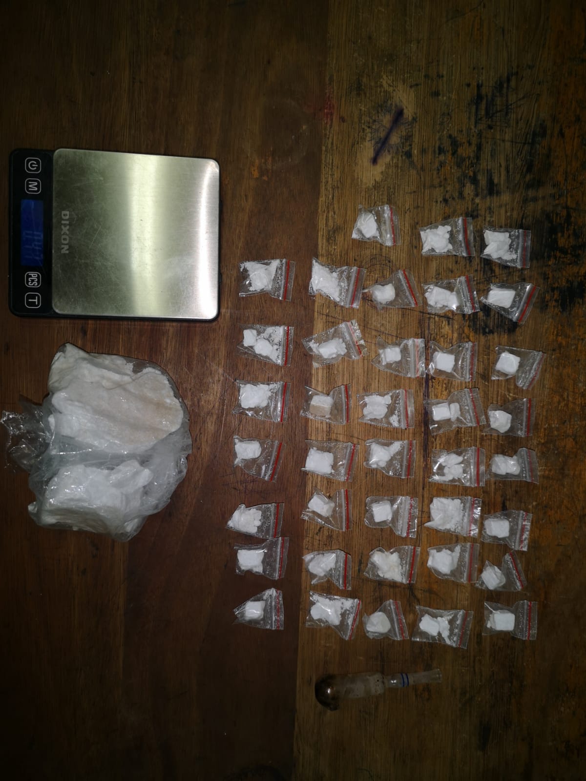 Three suspects arrested for illegal possession of drugs and stolen property