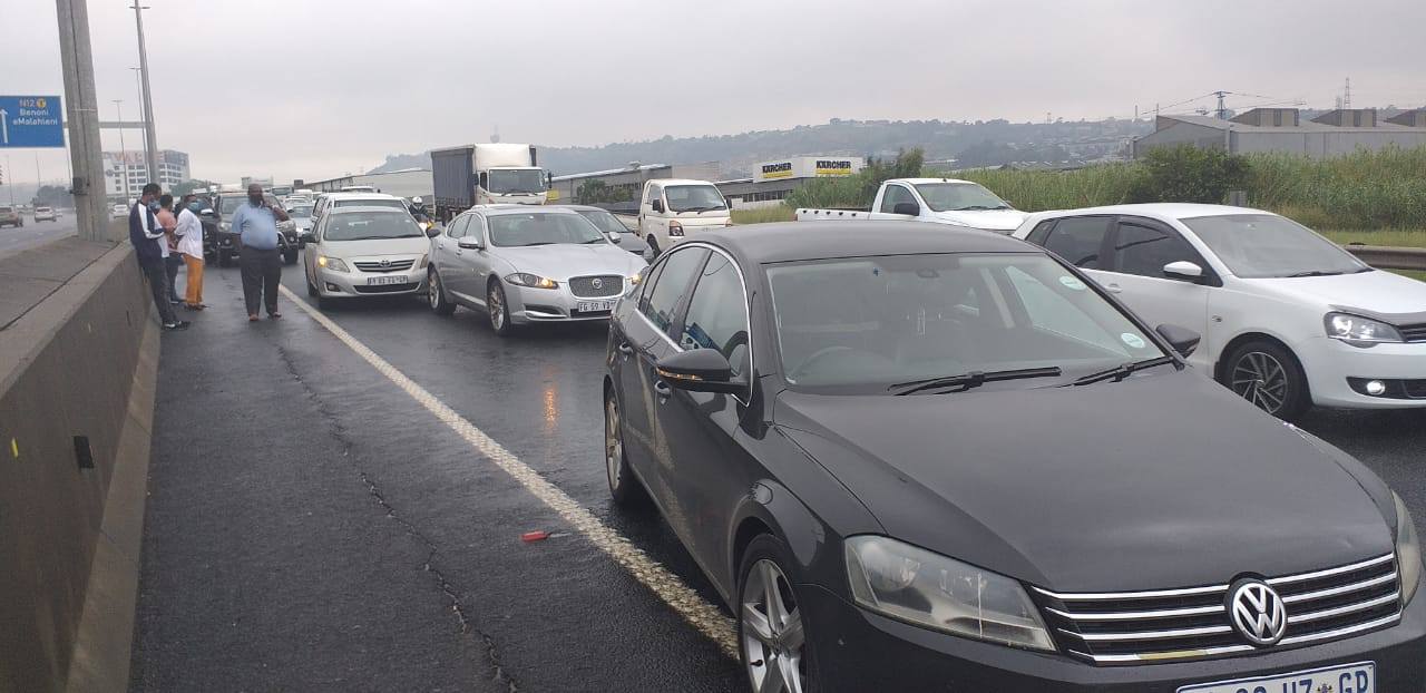 Fortunate escape from injury as 4 vehicles collide on the N12 West, Edenvale