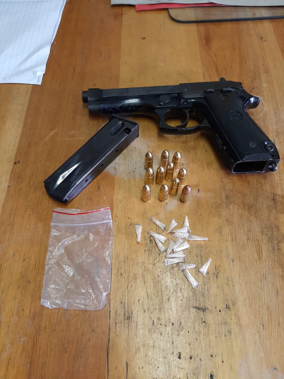 Manenberg Police members arrest two suspects for possession of unlicensed firearms and ammunition