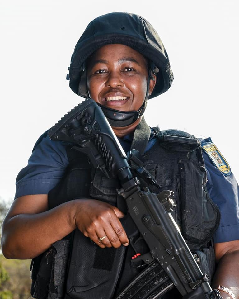 news-saps-pays-tribute-to-women-in-law-enforcement-meet-warrant