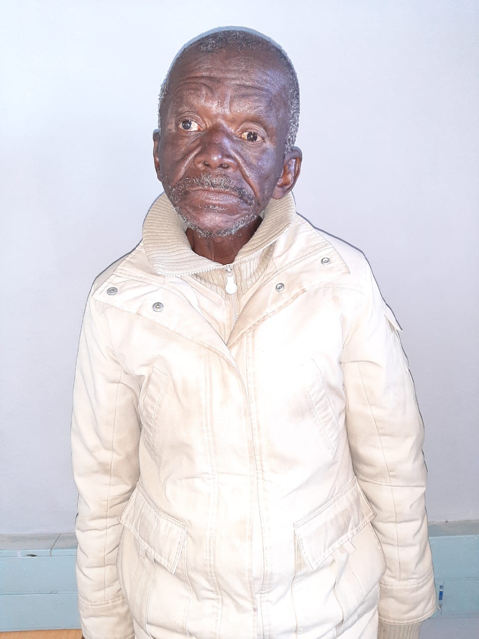 Help reunite elderly man with family