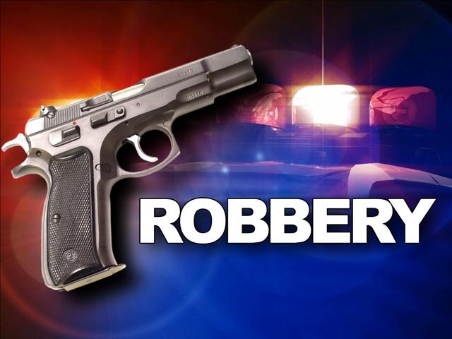 Suspects sought for house robbery