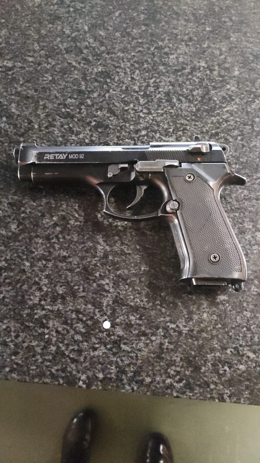 SAPS Devon members foil a truck hijacking attempt and recover an unlicensed firearm