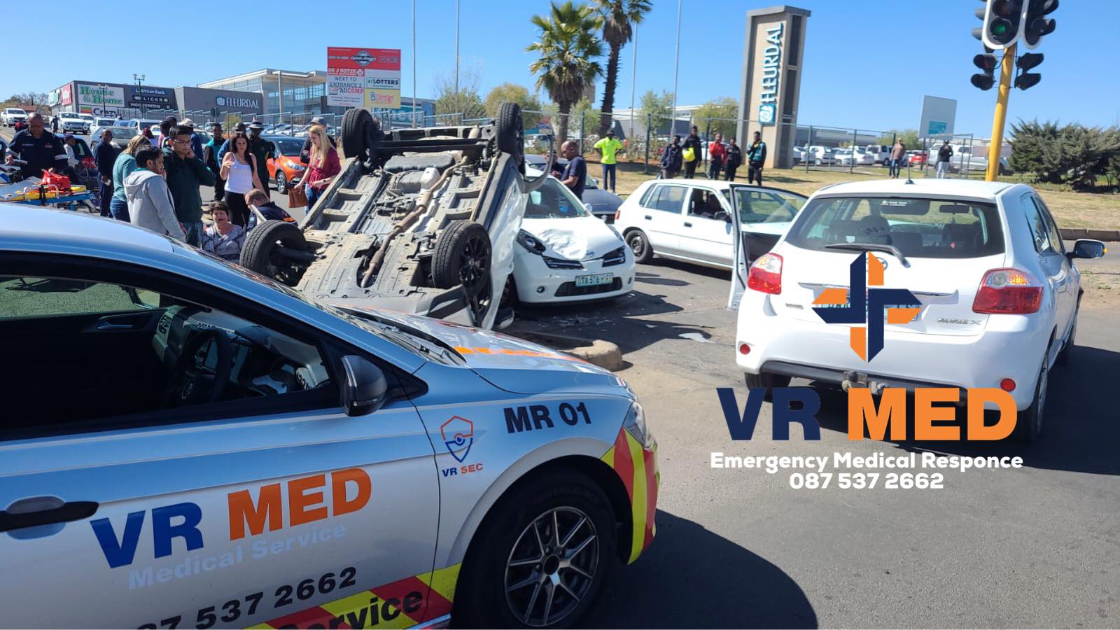 Collision at intersection outside the Checkers Hyper, Bloemfontein