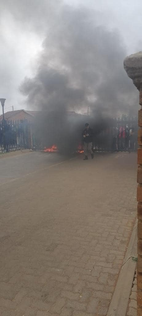 Angry residents of the Tsakane area took to the streets in protest action