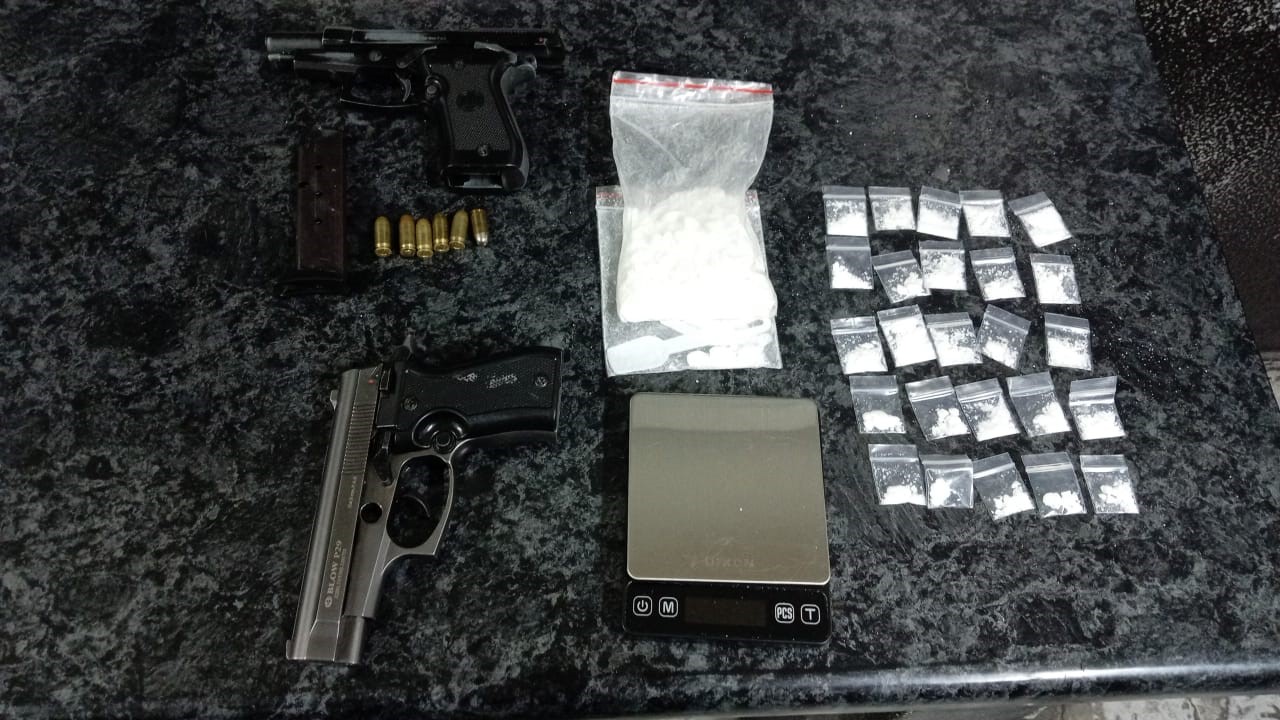 Police arrests suspects on firearm and drug-related charges