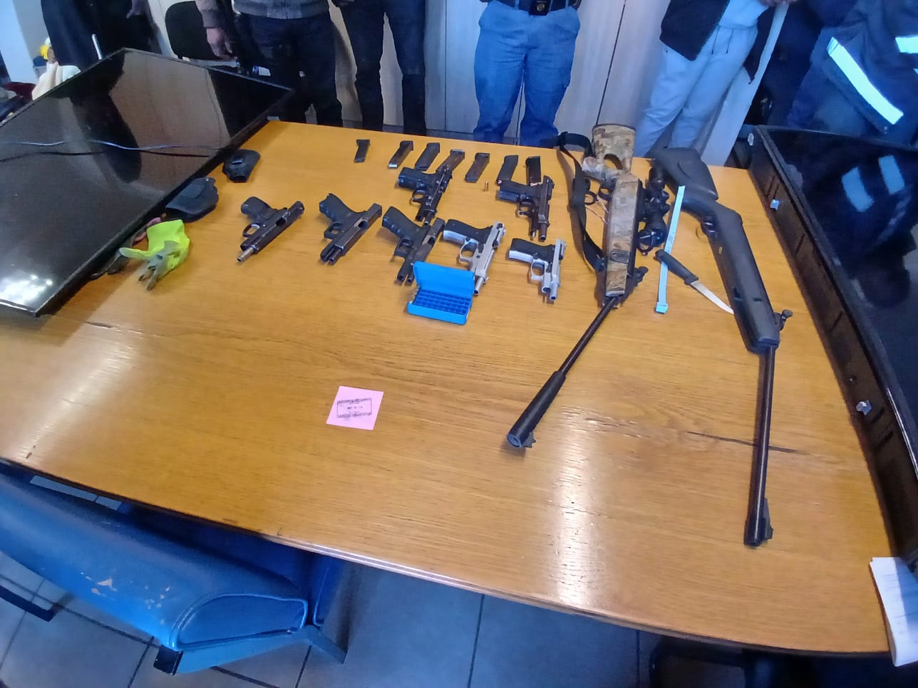 Illegal immigrants arrested in Vosloorus after they were found with ten unlicensed firearms and suspected stolen goods