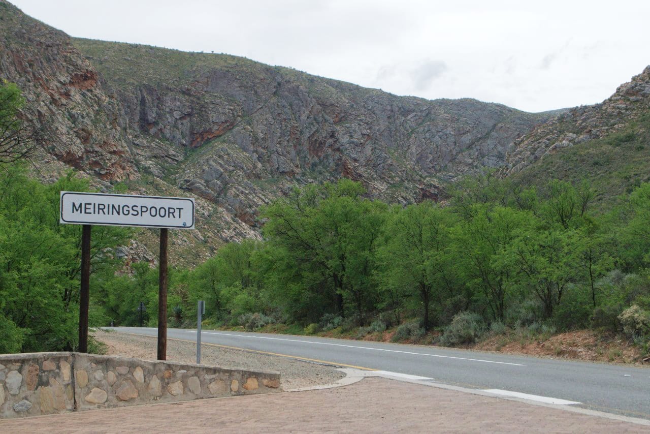 Meiringspoort and Swartberg Pass are closed due to flooding