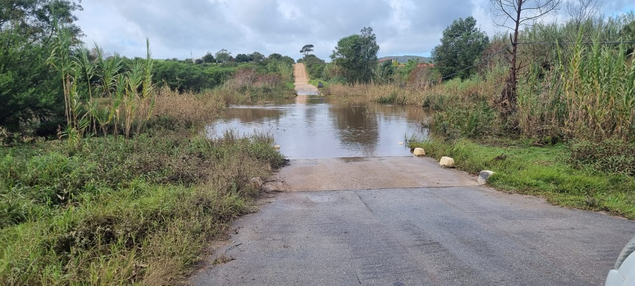 Geelbeksvlei Road near Brandwag is still closed to traffic