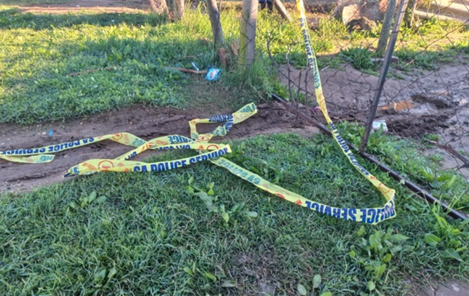 Assist police to identify a body of a woman found near Bothsabelo Stadium