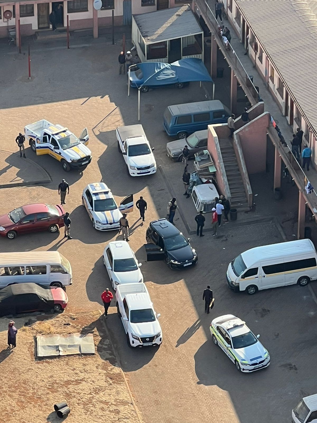 Gauteng Police arrests four suspects for ATM bombings and recovers some of the stolen cash and firearms