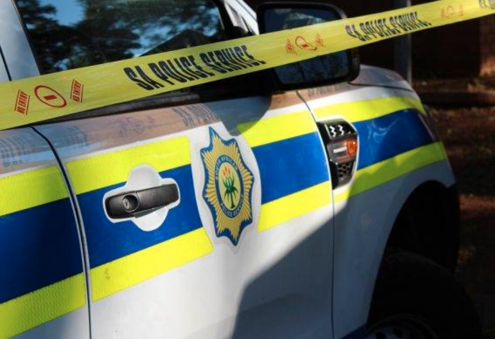 Son stabs father to death and attempted to commit suicide in his father's house at Kamhlushwa outside Malelane