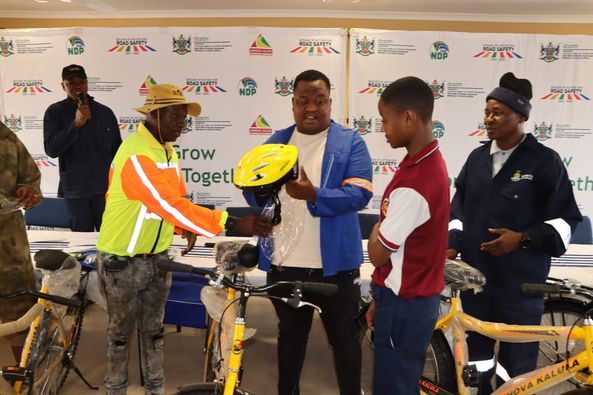 Learners benefit with 50 bicycles through Thuntsha Lerole in Moretele