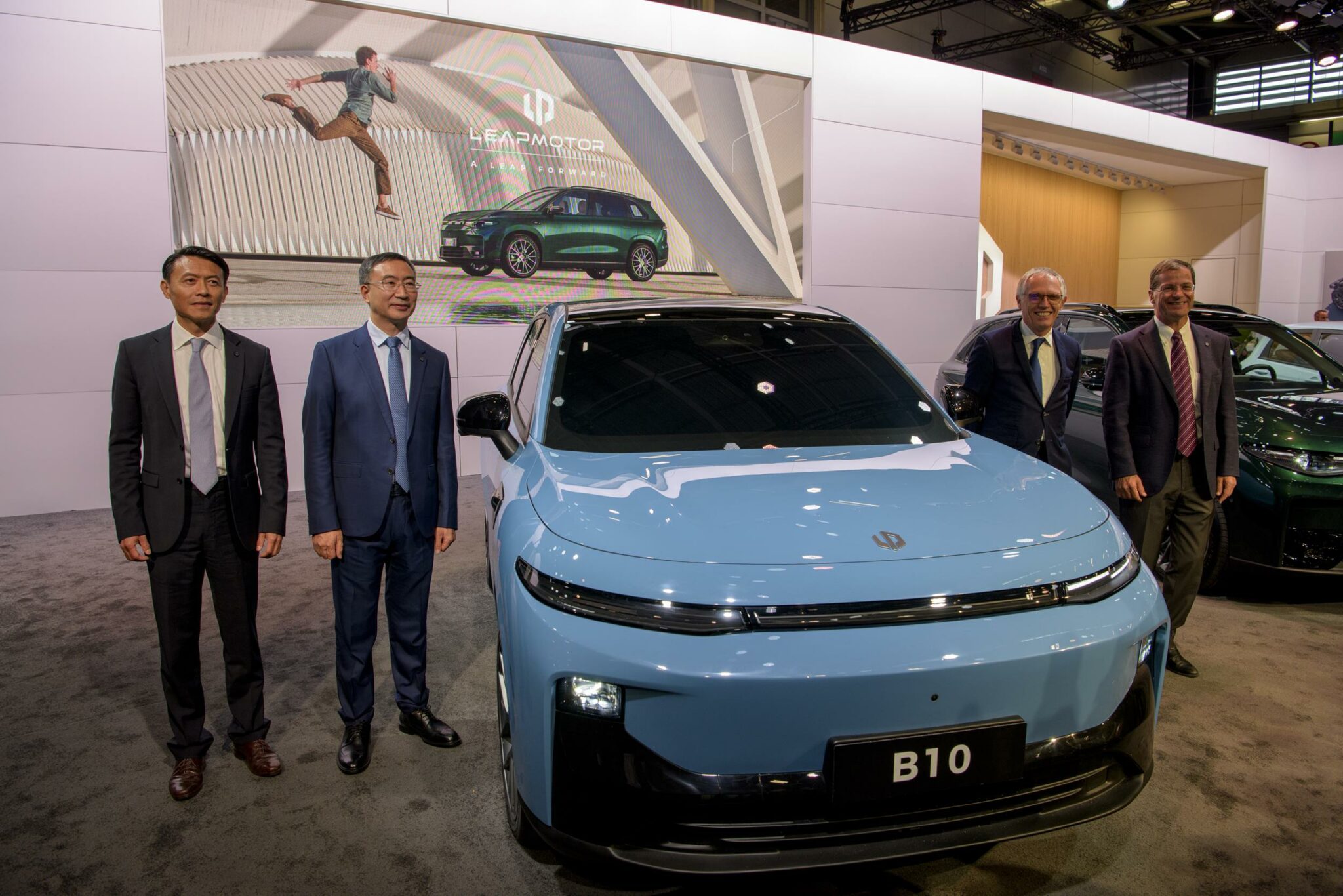 Leapmotor B10 Makes Global Debut at the Paris Motor Show