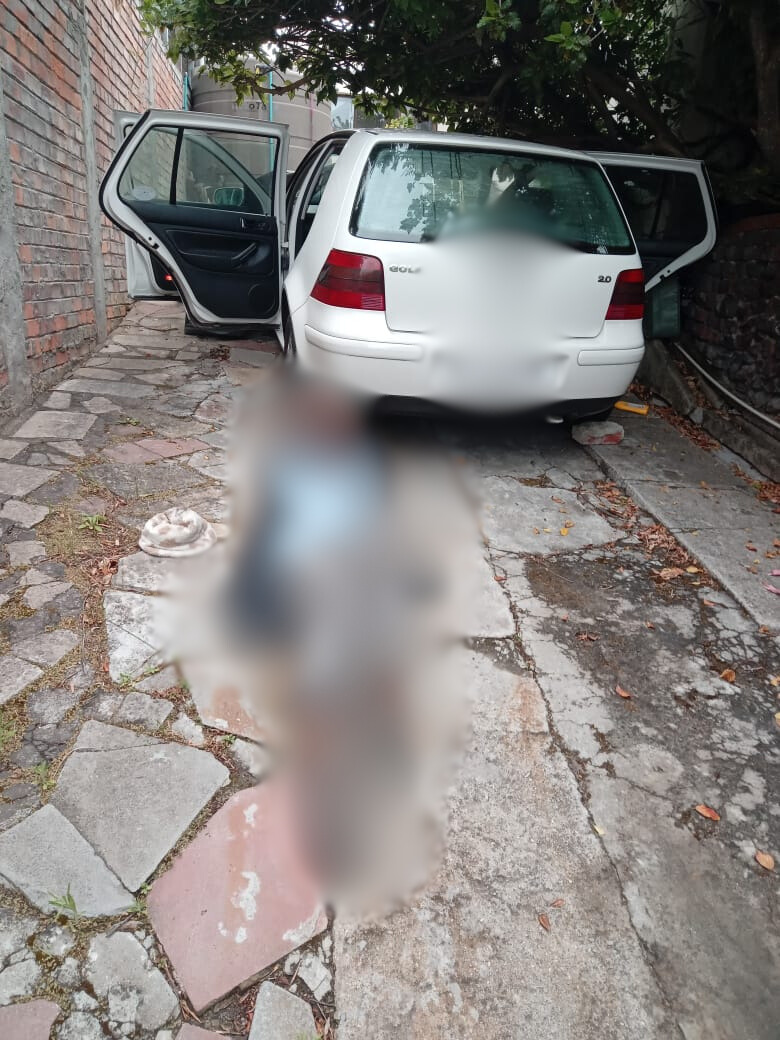 Suspect arrested for theft out of a vehicle in Camps Bay