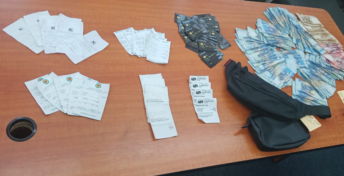 Duo arrested after found in possession of bank cards, cash and ATM receipts