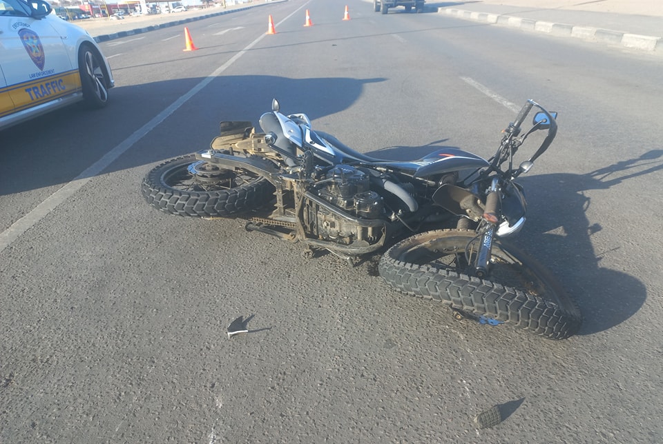 A 16-year old sustained minor injury in a fall with his motorbike on the old Henties Bay road in Swakopmund