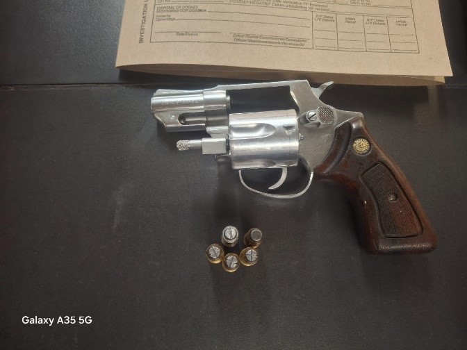 Anti-Gang unit members apprehend three suspects for illegal possession of firearm and ammunition